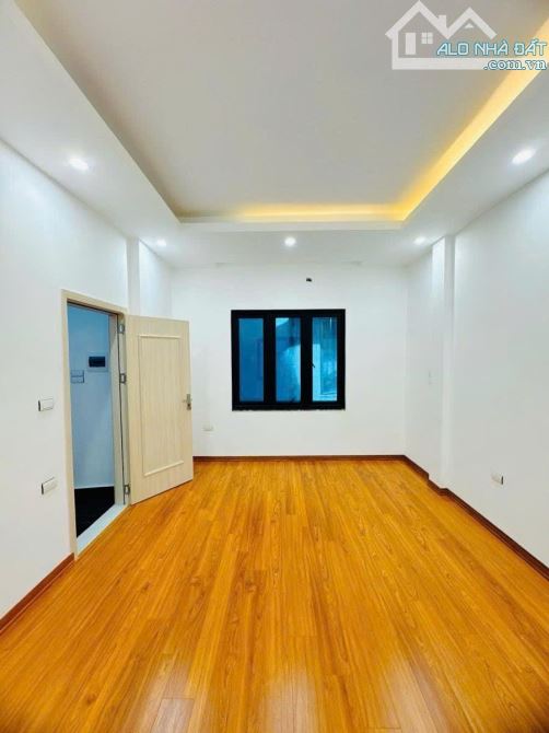 Nhà đẹp Văn Hương, lô góc full nội thất. Ngõ to nông rộng - 3