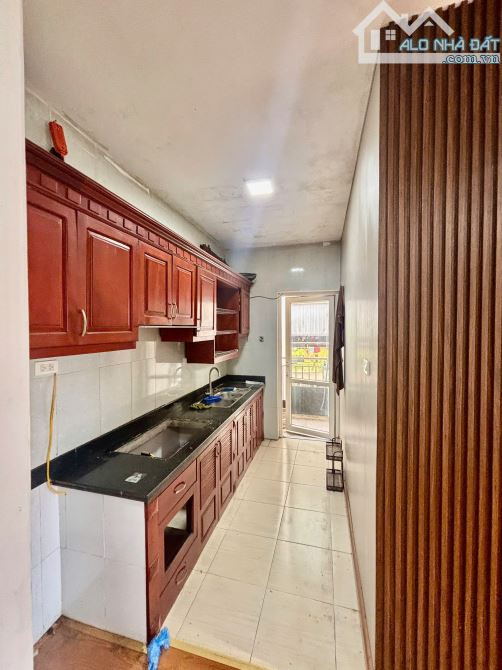 Chính chủ bán căn chung cư tòa CT18 Việt Hưng - 76m tầng 5 full đồ 2PN 2WC - giá 4tỷ35 - 3