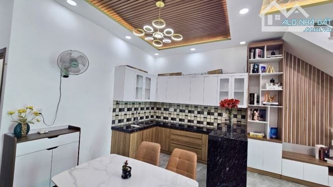 CHỦ KẸT TIỀN BÁN GẤP NHÀ 2 TẦNG TÂN HƯNG GẦN LOTEMART Q7,SỔ HỒNG RIÊNG 5x13M,NHỈNH 7🧄 - 3