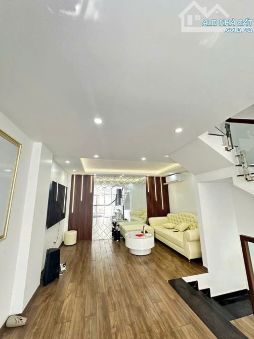 Bán nhà phố Hồ Sen, Dư Hàng Kêng, Lê Chân. 41m²tn, 3,5 tầng, giá 3,9 tỷ. - 3