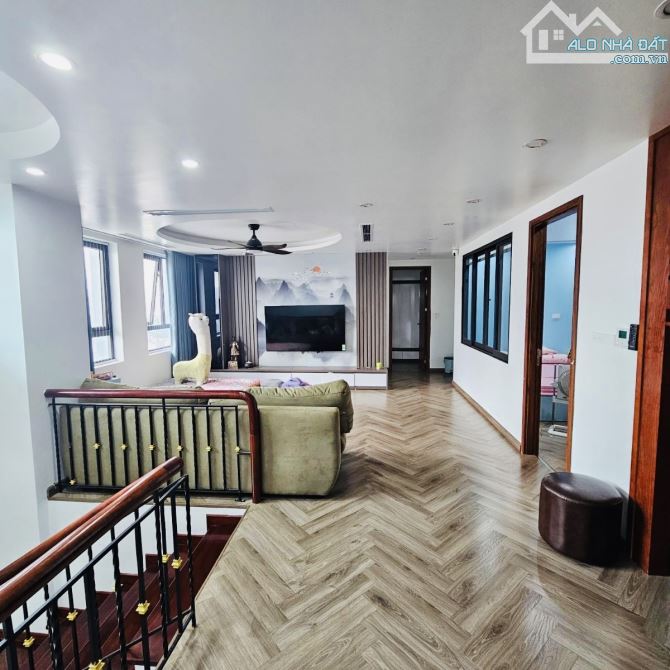 Bán căn Duplex Toà Sapphire số 4 Chính Kinh, TX. 250m2 5PN, 3WC, Căn góc. Sổ đỏ. 15,79 tỷ. - 3