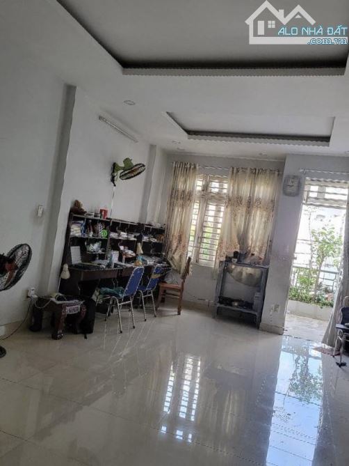 NHÀ HẺM QUANG TRUNG, TƯƠNG LAI MẶT PHỐ, 3 NGỦ, 70M2, 5tỷ95 - 3