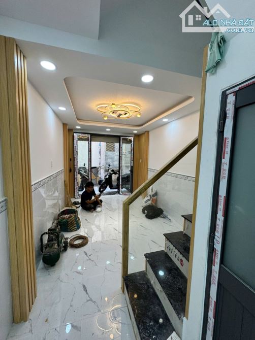 🏡 🔥 QUẬN 5, BÁN NHÀ MỚI 3 TẦNG HXH - NGUYỄN TRÃI  – GIÁ TỐT 6,3 TỶ TL🏡 🔥 - 3