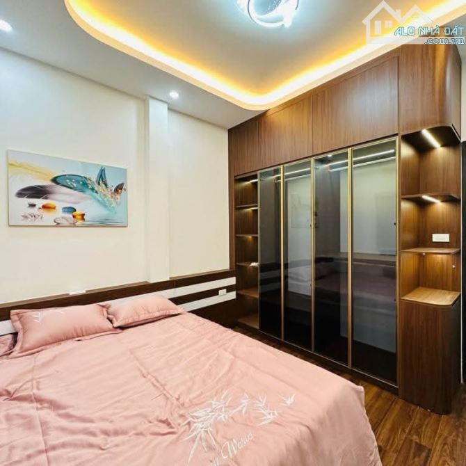Bán nhà phố Vip Hàm Nghi 36m2x5T dân xây, ô tô đỗ cửa, full nội thất, ở ngay, giá đầu tư - 3