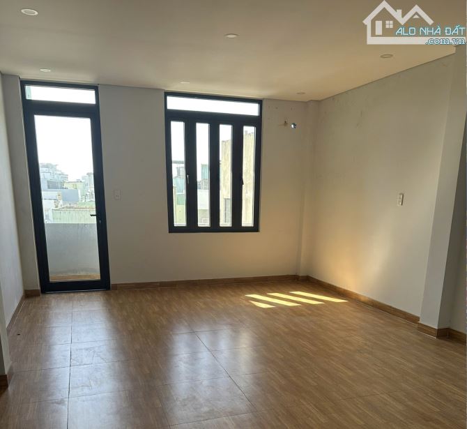 BÁN nhà 2 MT TRƯỚC và SAU  đường LÝ THÁI TÔNG_ Sạch đẹp_ Thuận tiện KINH DOANH 2 MẶT - 3