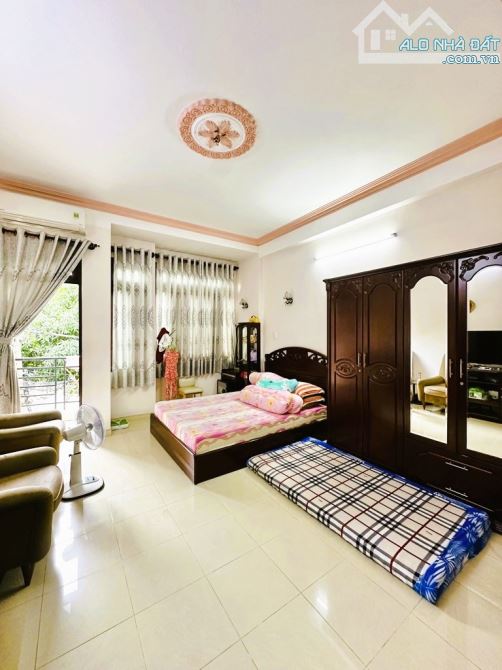 GẤP BÁN GIẢM SỐC 1,5 TỶ, HẺM XE HƠI 7 CHỖ VÔ NHÀ - LÊ QUANG ĐỊNH, NƠ TRANG LONG - B.THẠNH. - 3