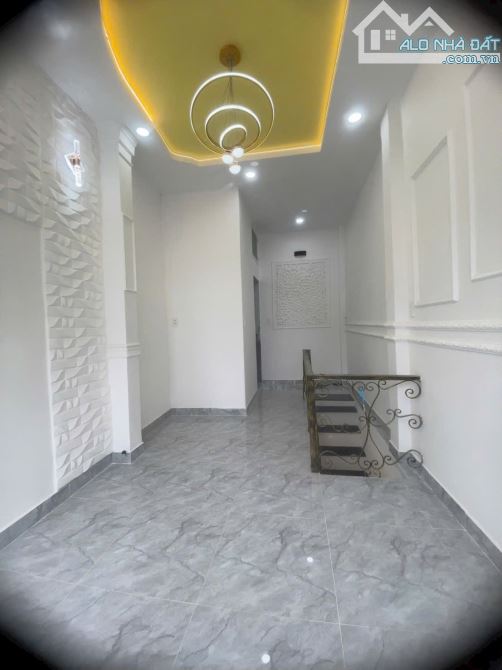 Nhà đẹp 2 tấm - Đường Khánh Hội - 40m2 - Chỉ 4.7 tỷ. - 3