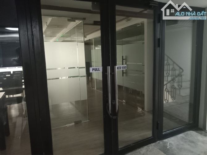 Tòa nhà mặt phố Tân Mai DT 360m2 x 10 tầng x MT 10m, Giá 159 tỷ