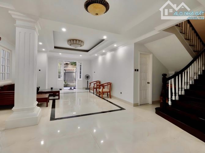 🇻🇳🇻🇳🇻🇳 BÁN BIỆT THỰ 160M2 NGÕ TO ÂU CƠ, GẦN HỖ QUẢNG BÁ , Ở YÊN TĨNH -  72 TỶ - 4