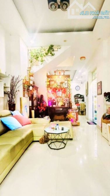 🏠 BÁN NHÀ ĐƯỜNG SỐ, P.4, Q.8 - 3 TẦNG BTCT, XE HƠI VÀO NHÀ - CHỈ 7.X TỶ. - 4