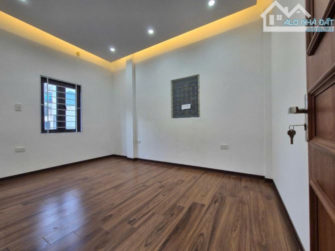 NHÀ ĐẸP DÂN XÂY-KHUNG CỘT CHẮC CHẮN PHỐ MINH KHAI CHỈ 7tỷ (Có thương lượng) - 4