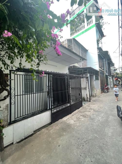 NHÀ ĐẸP Ở NGAY, NGANG HƠN 5m, SÁT MẶT TIỀN, GẦN CHỢ HIỆP BÌNH 48m2 CHỈ 4,2 TỶ. - 4