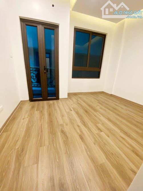 Bán nhà đẹp ở ngay Đường Láng 38m2 x5T  10.8tỷ - 4