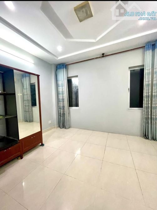 Bán nhà Kỳ Đồng, P.9, Q.3,  DT: 4.5 X 8m, Năm tầng, giá 6 tỷ 5. - 4