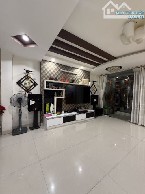 ✅ BÁN NHÀ 4 TẦNG MẶT TIỀN PHAN ĐĂNG LƯU – HẢI CHÂU – ĐÀ NẴNG ✅  📍 Vị trí: Nằm ngay trục đ - 4