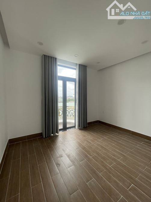 VỊ TRÍ ĐẸP GẦN TÂN HÒA ĐÔNG, NHÀ 3 TẦNG KIÊN CỐ, 40M2, HẺM XE TẢI, GIÁ NHỈNH 5 TỶ XÍU - 4