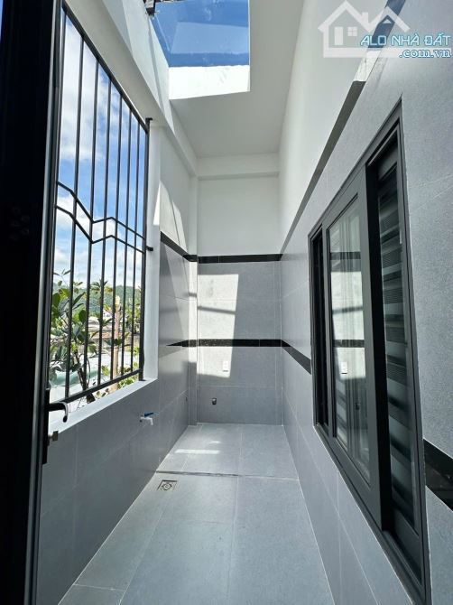 BÁN NHÀ 2 TẦNG MỚI KIỆT Ô TÔ HOÀNG VĂN THÁI - 4