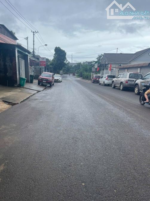 BÁN NHÀ KHO MẶT TIỀN KINH DOANH TRỤC CHÍNH YMOAL - 4