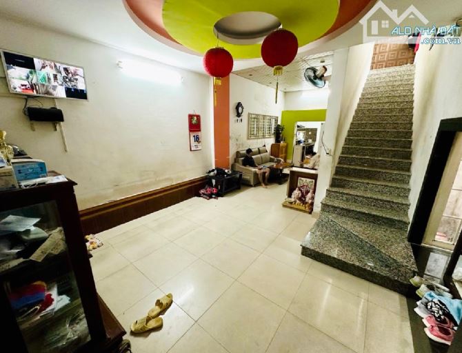 CHỦ NGỘP BANK CẦN BÁN GẤP NHÀ TRUNG MỸ TÂY, QUẬN 12 – HẺM XE HƠI 6M -185M2 – GIÁ 7,9 TỶ TL - 4