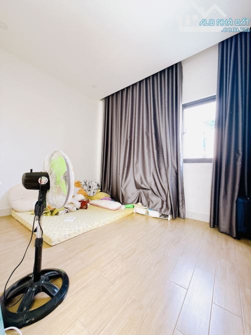 Cần Bán nhà 🏘 TÂN THỚI NHẤT 2 - Quận 12 -  Giáp Tân Bình. ♦️94m2 - ngang 6m.  💰💰nhỉnh n - 4