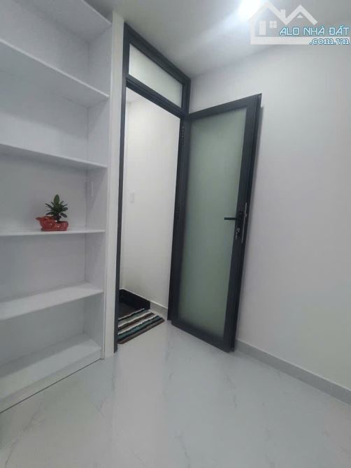 NHÀ NHỎ ĐẸP- NHỈNH HƠN 2,5 TỶ - NỘI THẤT MỚI 100%- NGAY TRUNG TÂM QUẬN GÒ VẤP - 4