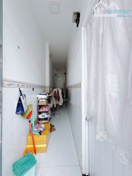 BÁN NHÀ 18CHDV, NỞ HẬU, KO LG QH - GẦN ĐH BÁCH KHOA - 99m2, 3TẦNG - 9,5 T - 4