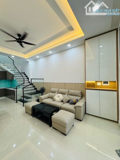 NHÀ ĐẸP FULL NỘI THẤT CAO CẤP – KHU TÊN LỬA ĐƯỜNG SỐ 7, 3 TẦNG – GIÁ NHỈN 7 TỶ - 4
