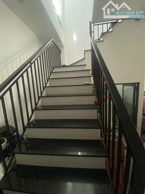 BÁN 2 NHÀ 4 TẦNG LIỀN KỀ ĐỘC LẬP Ở NGAY - CÔNG NĂNG ĐỦ - VỊ TRÍ ĐẮC ĐỊA - VÀI BƯỚC CHÂN RA - 4