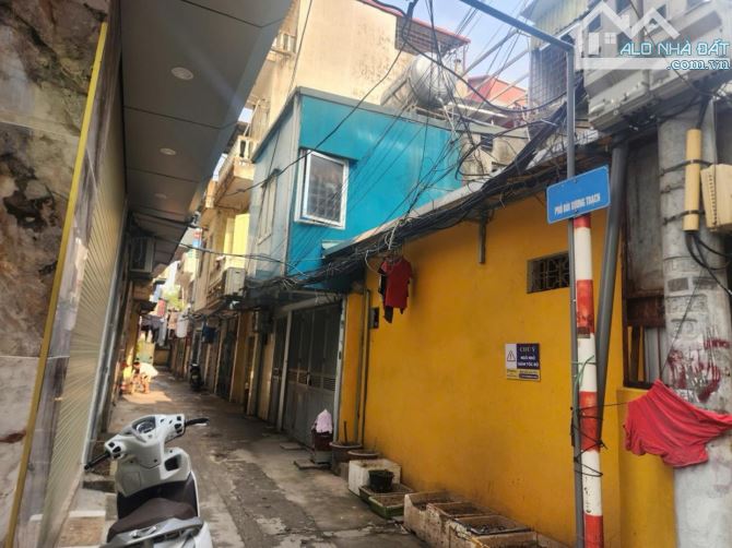 Bán nhà phố Bùi Xương Trạch, 35m2, 1tầng, ngõ ba gác tránh giá 2.6tỷ - 4