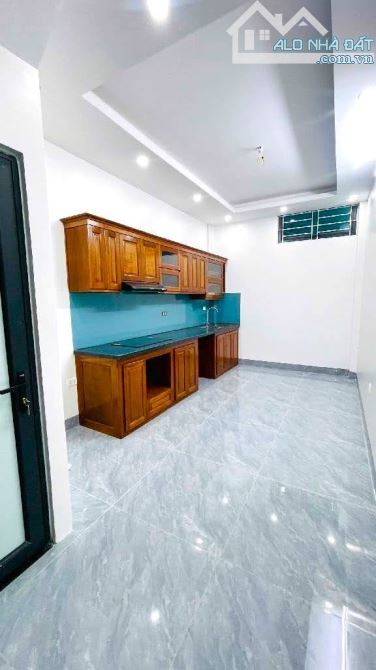 51M2 - PHÂN LÔ, Ô TÔ 7 CHỖ VÀO NHÀ, 6 TẦNG THANG MÁY, 2 THOÁNG - CẦU GIẤY SÁT TÂY HỒ - 4