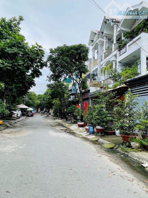 NHỈNH 5 TỶ LẺ TÍ-SỞ HỮU NGAY LÔ ĐẤT THUỘC KHU CV 65 CĂN NHÀ PHỐ TTH21-72M2-HỆ SỐ XÂY CAO - 4
