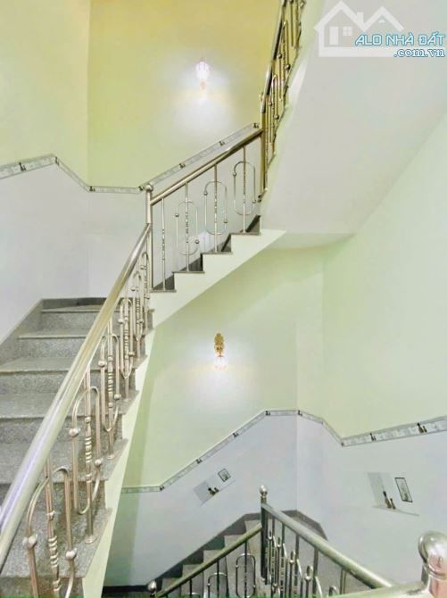 Bán nhà 1 trệt 2 lầu sổ riêng thổ cư p. Tân Hiệp - 4