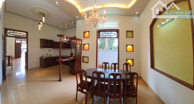 CẦN BÁN BIỆT THỰ THIẾT KẾ HIỆN ĐẠI NỘI THẤT CAO CẤP GẦN CHỢ ĐẠT LÝ - Loctran - 4