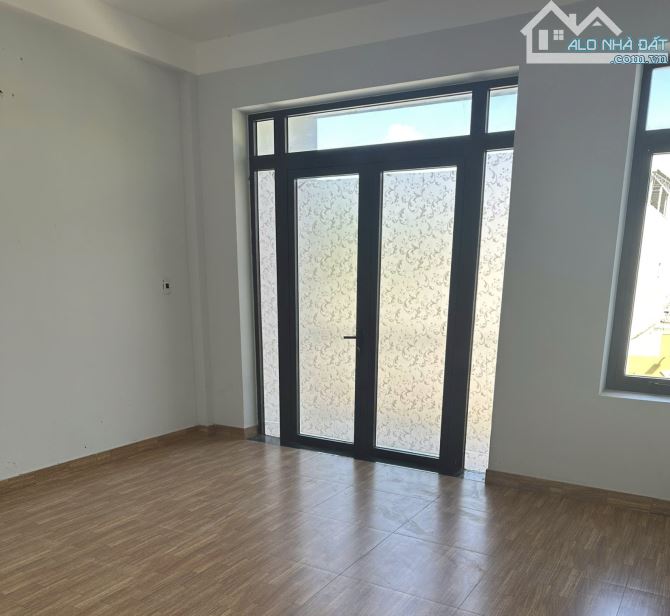 BÁN nhà 2 MT TRƯỚC và SAU  đường LÝ THÁI TÔNG_ Sạch đẹp_ Thuận tiện KINH DOANH 2 MẶT - 4