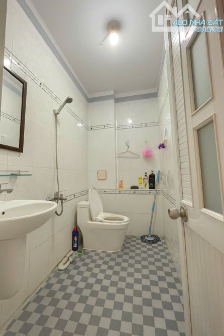 Hẻm xe hơi, gần công viên làng hoa, Gò Vấp, 4x18m, 3 tầng, 6 tỷ hơn - 4