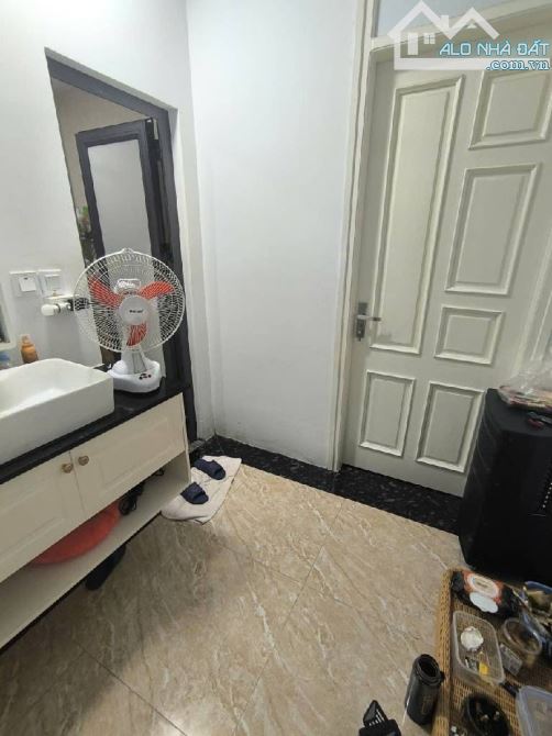 GIẢM SỐC 1 tỷ- CẦN BÁN GẤP  💎 SIÊU PHẨM 40M2, 12tỷ - 7 TẦNG - THANG MÁY - Ô TÔ VÀO NHÀ - 5