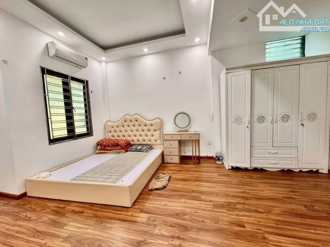 Đường Láng, 40m, 3ngủ, Lô góc, Ngõ ba gác, Nhà đẹp ở ngay, Sổ chính chủ giao dịch ngay - 5