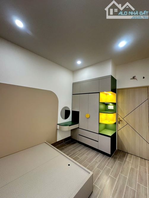 Bán nhà trệt lầu mới hẻm 105 Trần Quang Diệu - 5
