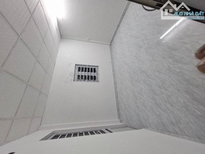 NHÀ 4 TẦNG, GIÁ RẺ, NGANG LỚN 5M NỞ HẬU TÀI LỘC 6M, 230M2. HOÀI THANH, P14 Q8. NHỈNH 6 TỲ - 5