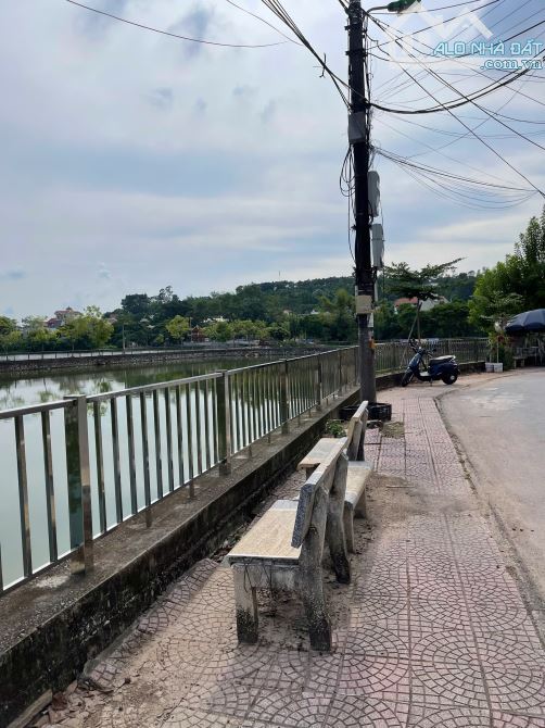 Biên Giang, HĐ, Nhà mới 5 tầng, 33m2, Lô góc, gần Hồ cực mát, ô tô tránh đỗ 20m, nhỉnh 3tỷ - 5