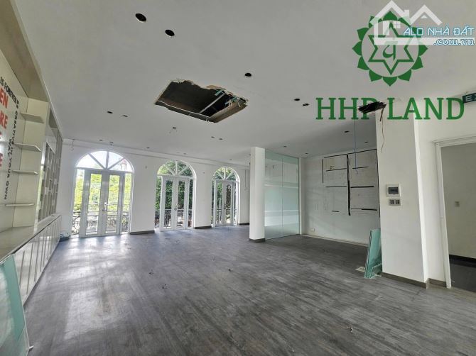 Cho thuê nhà biệt thự mặt tiền nhánh D2D đường Võ Thị Sáu, p. Thống Nhất - Diện tích: 8*20 - 5