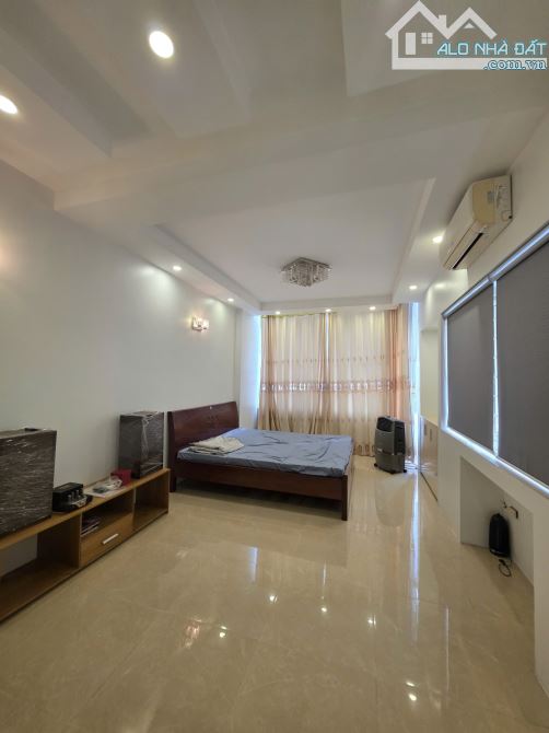 🏠 10 tr CHO THUÊ NHÀ NGUYÊN CĂN LÔ GÓC  94 THƯỢNG THANH LONG BIÊN - 45 m2 - 4PN -  OT - 5