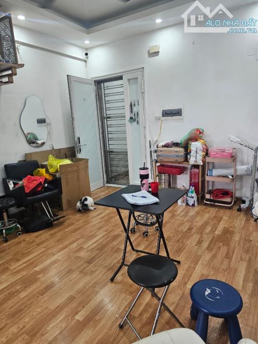 Bán căn hộ toà A6D Nam Trung Yên, 50m2, 2N, 1K, 1WC, giá 4.25 tỷ - 5