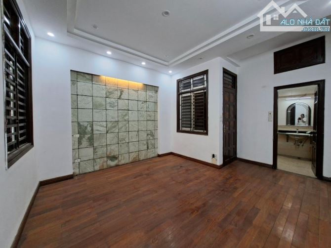 GIÁ TỐT NHẤT KHU VỰC! NHÀ TRUNG TÂM CẦU GIẤY, Ô TÔ GẦN, SỔ ĐỎ CẤT KÉT, CHỦ CẦN BÁN GẤP - 5