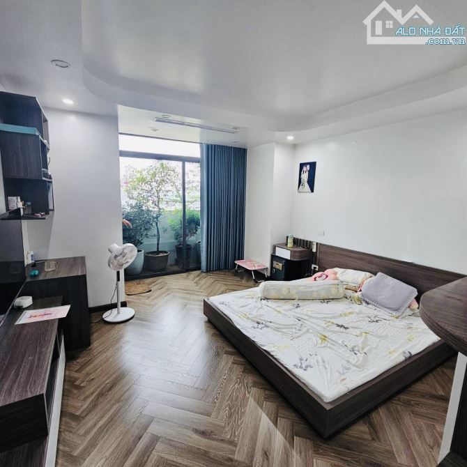 Bán căn Duplex Toà Sapphire số 4 Chính Kinh, TX. 250m2 5PN, 3WC, Căn góc. Sổ đỏ. 15,79 tỷ. - 5