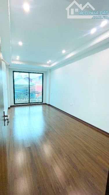 51M2 - PHÂN LÔ, Ô TÔ 7 CHỖ VÀO NHÀ, 6 TẦNG THANG MÁY, 2 THOÁNG - CẦU GIẤY SÁT TÂY HỒ - 5