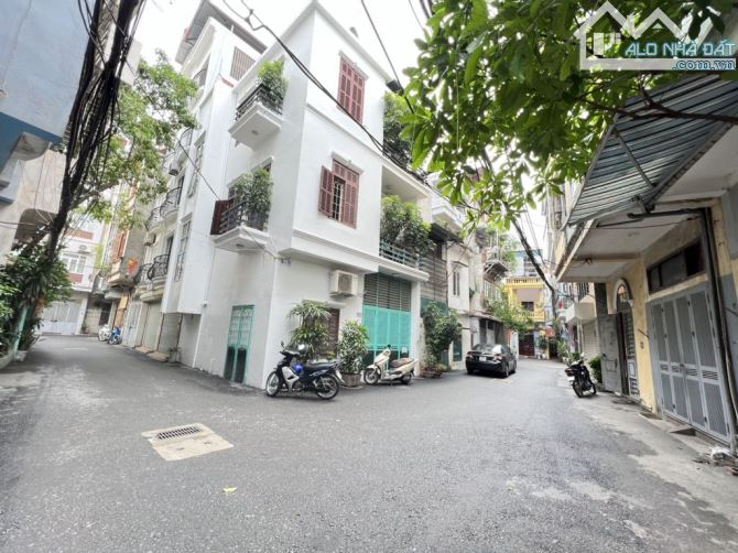 PHÂN LÔ - HOÀNG VĂN THÁI - NHÀ CAO CỬA RỘNG  - Ở SƯỚNG - 5