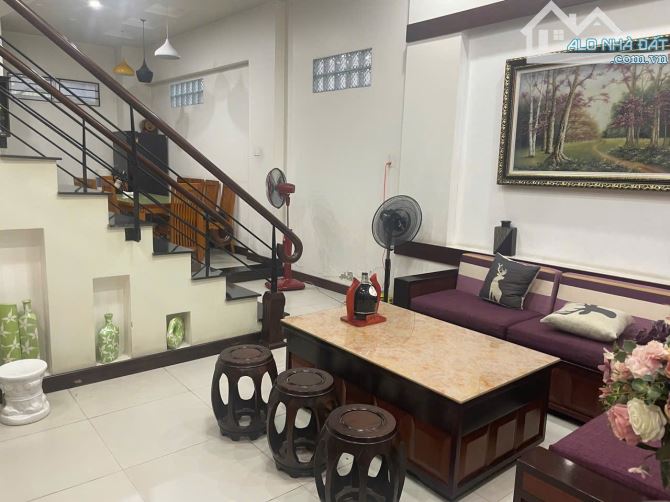 CẦN BÁN NHÀ MT GẦN KHU PHỐ HÀN - GIÁ 32,3 TỶ - TP NHA TRANG - GẦN CHỢ XÓM MỚI. - 5