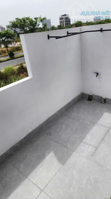 📌📌📌LÀM VIỆC TRỰC TIẾP GIÁ TỐT !!!✅bán căn hộ 3 tầng ,9 phòng khu fpt ngũ hàng sơn - 5