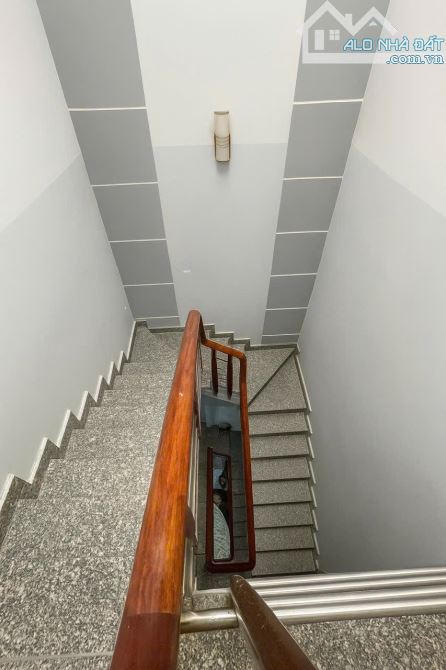 Hẻm xe hơi, gần công viên làng hoa, Gò Vấp, 4x18m, 3 tầng, 6 tỷ hơn - 5